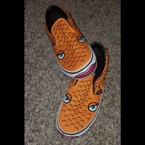 Kids vans gold fish